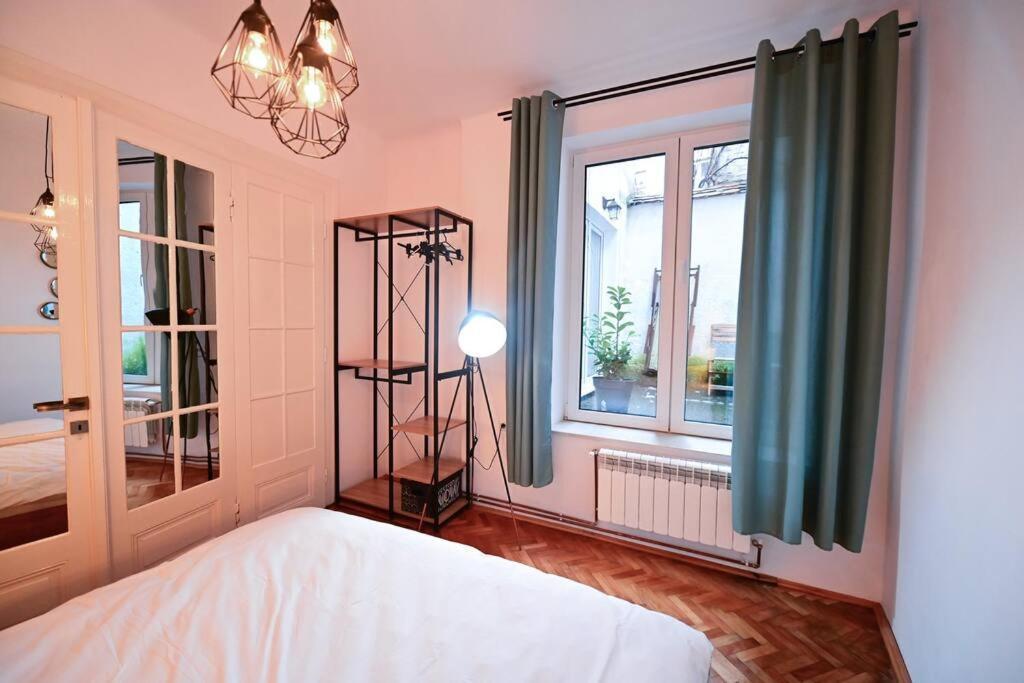 Flh - Zen Apartment Sibiu Esterno foto
