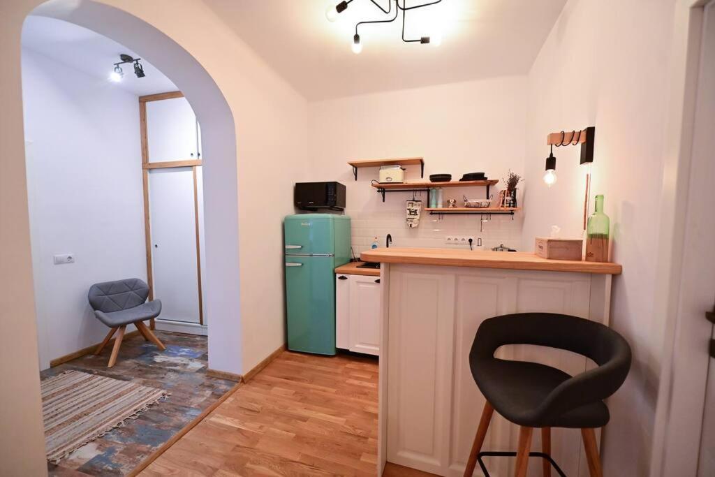 Flh - Zen Apartment Sibiu Esterno foto