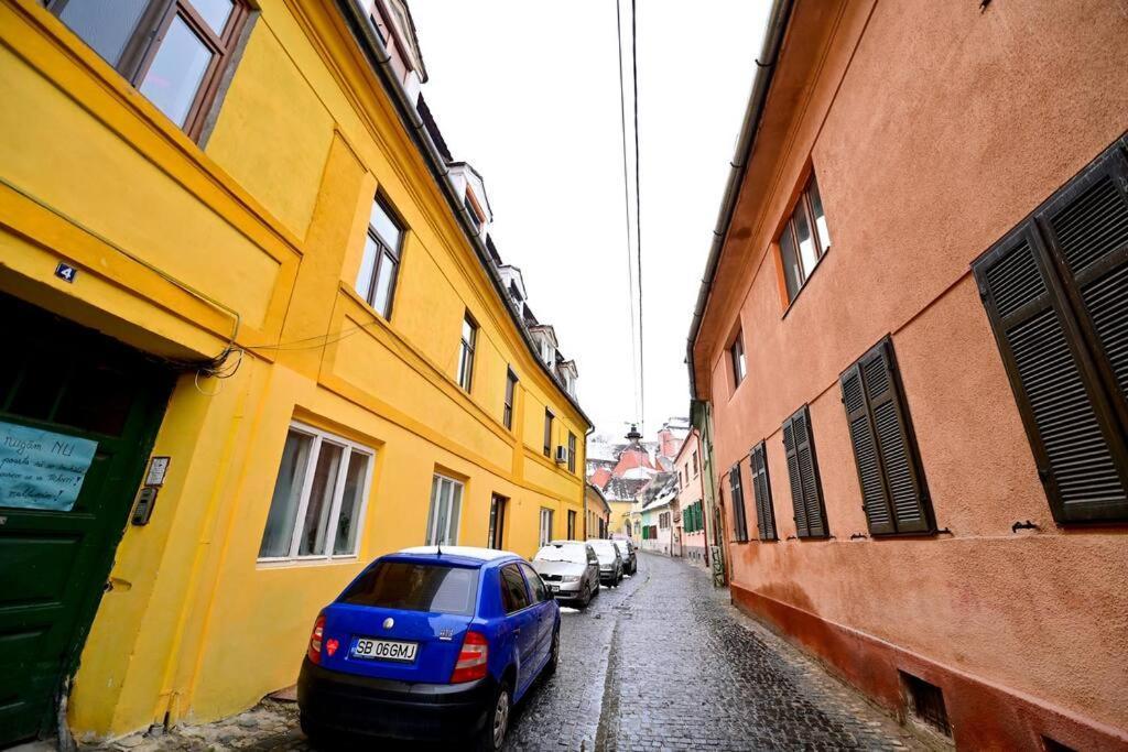 Flh - Zen Apartment Sibiu Esterno foto