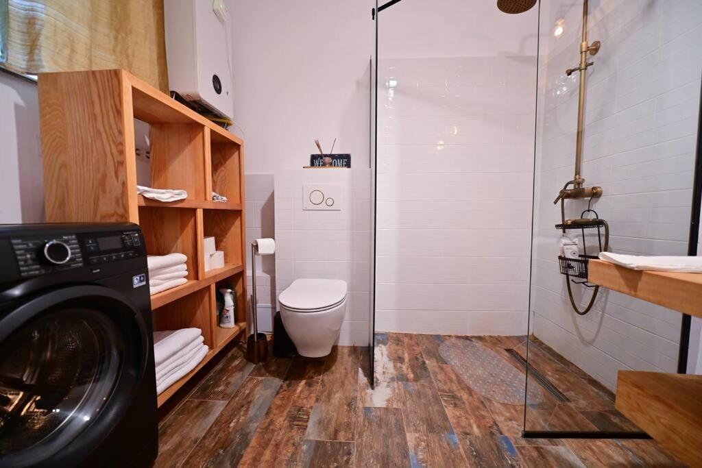 Flh - Zen Apartment Sibiu Esterno foto