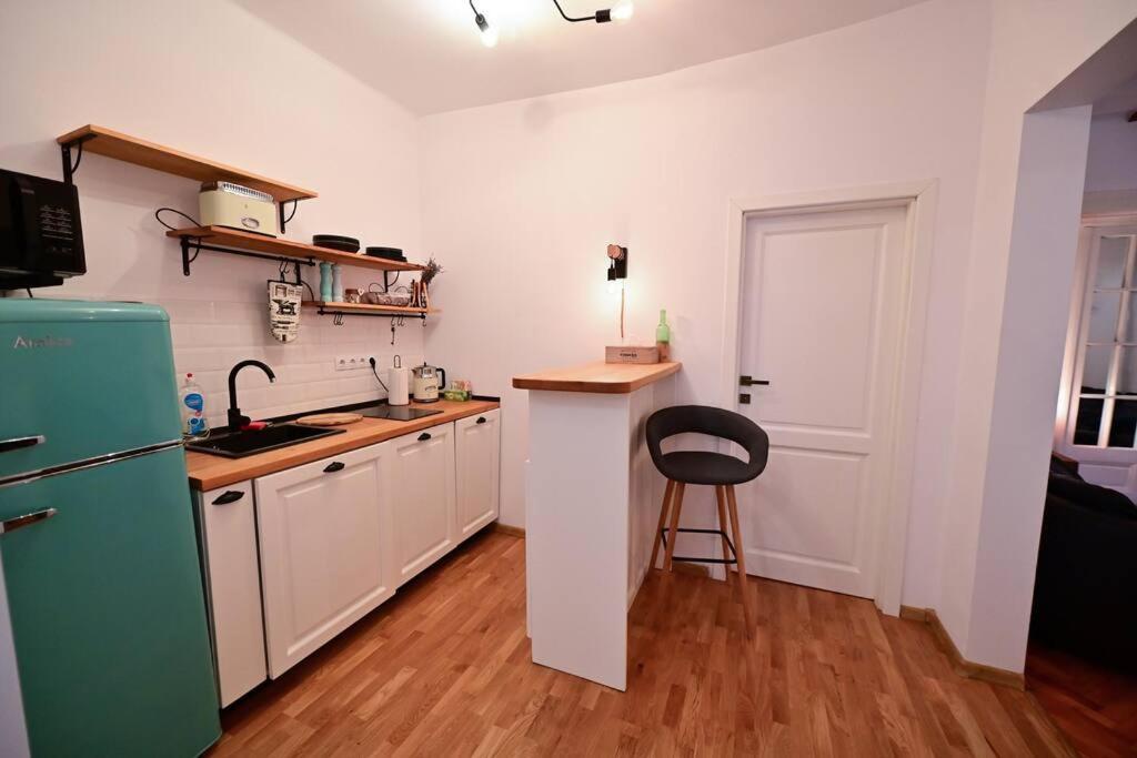 Flh - Zen Apartment Sibiu Esterno foto