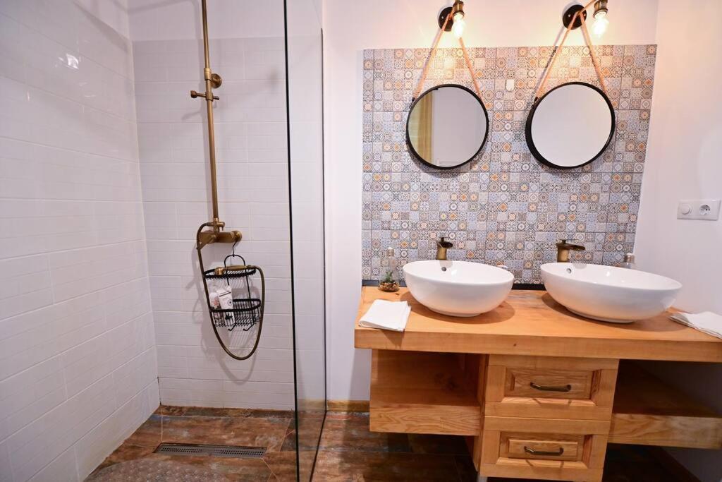 Flh - Zen Apartment Sibiu Esterno foto